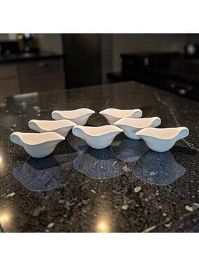 Gessner Products 7 White Melamine Gravy Sauce Boats Vintage USA 0363 Design